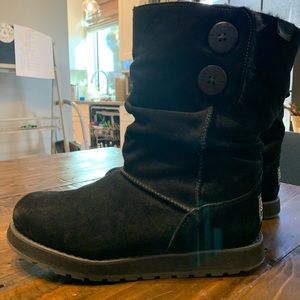 Skechers suede winter boot